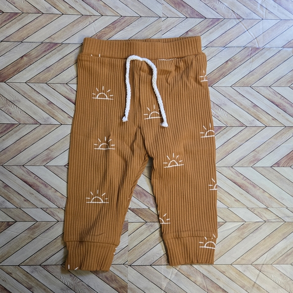 Baby Boy Girl Sun Print Ribbed Long Sleeve Onesie Pants Beanie Lounge Set 12-18M - Picture 11 of 14